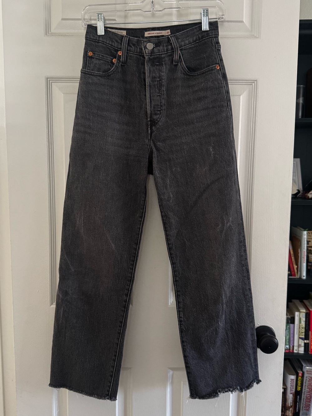 Levi's Black High-Rise Ribcage Straight Jeans